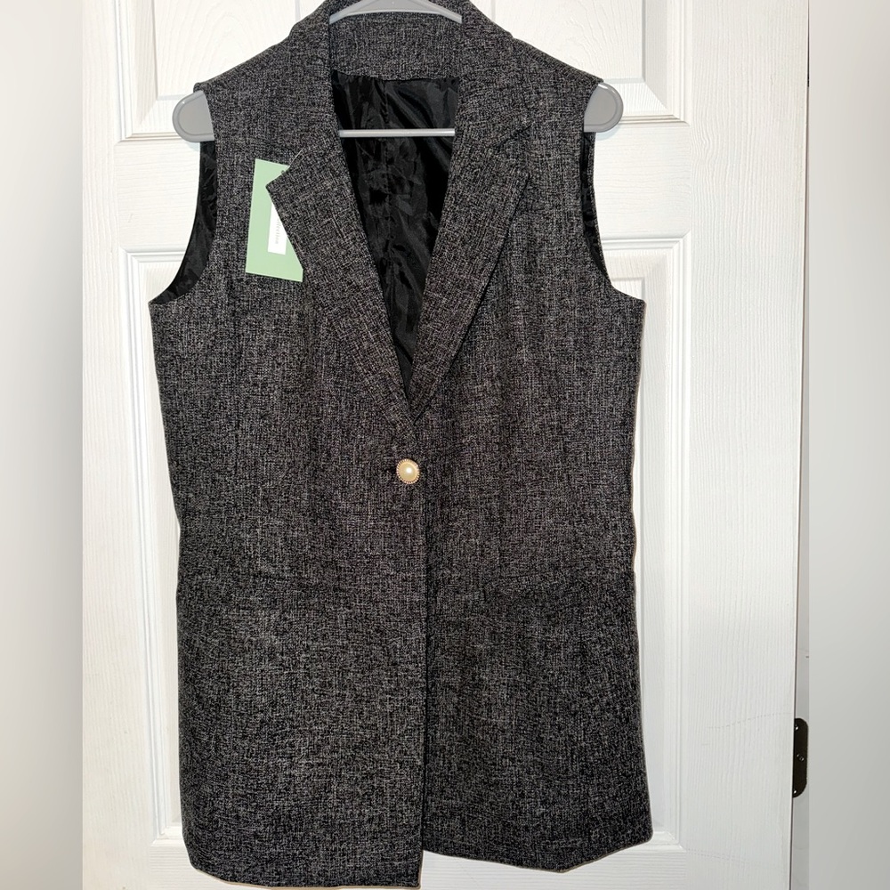NWT Sleeveless Long Length Blazer Single Button Vest - Large